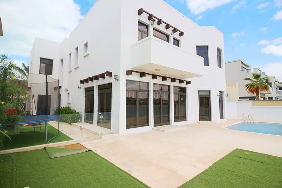 Skyline Views | Luxury Modern Villa | Prime area Skyline Views | Luxury Modern Villa | Prime area