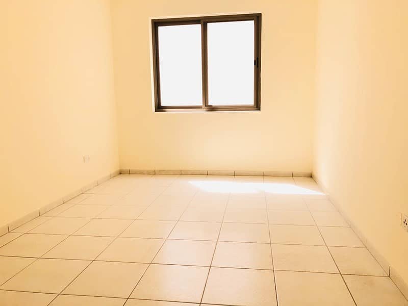 2BHK CHILLER FREE CLOSE TO BURJMAN METRO JUST FOR 80K