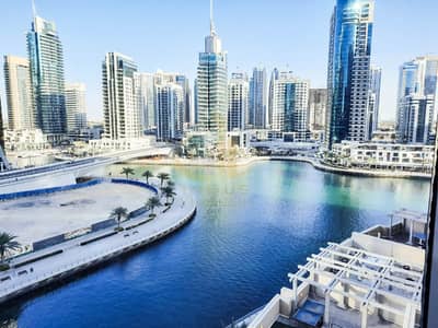 Full Marina view | Fitted Kitchen appliances | Chiller Free Full Marina view | Fitted Kitchen appliances | Chiller Free