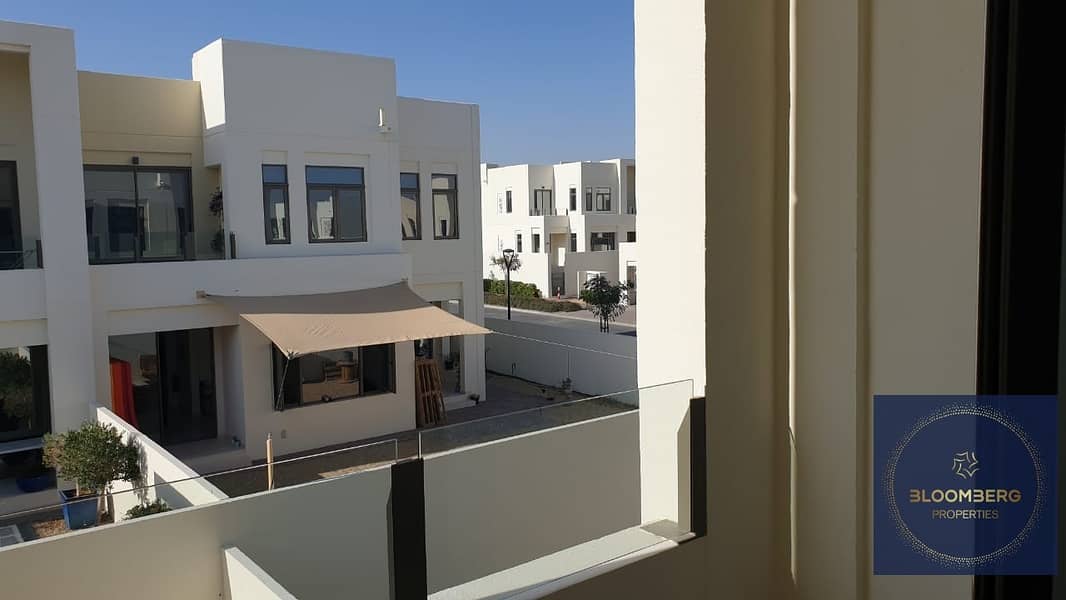 4BR + Maid's Room | Spacious | Community view 4BR + Maid's Room | Spacious | Community view