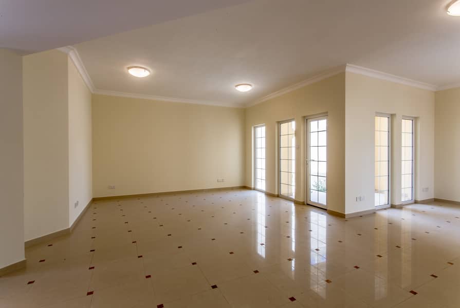 Spacious 4 Bedroom Spacious 4 Bedroom