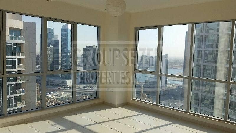 Very Light 1 BR Apt in The Residences Downtown