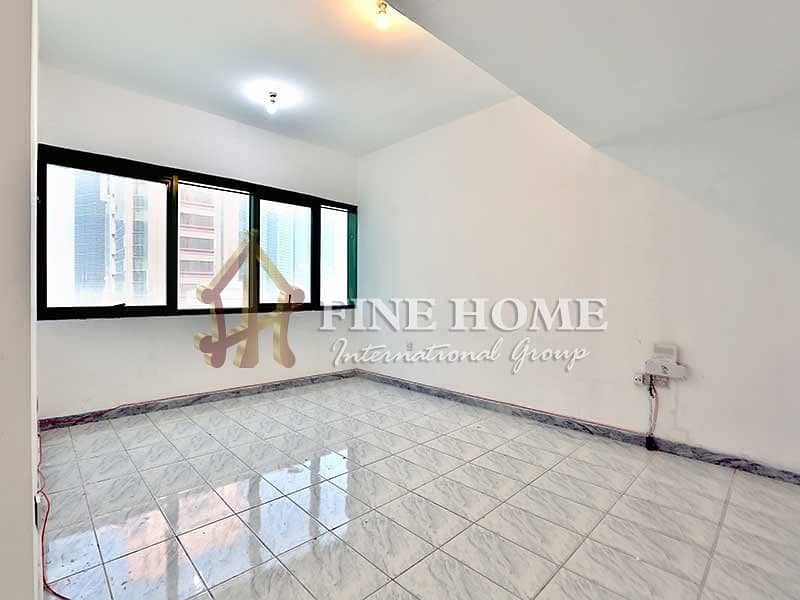 Vacant & Spacious! 2BR Apartment Vacant & Spacious! 2BR Apartment