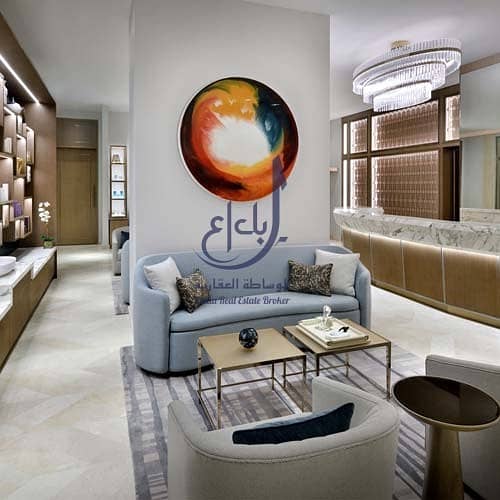 11 spacious with stunning view of sea and Burj Khalifa