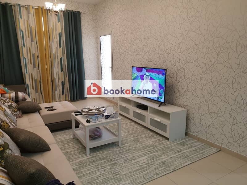 Newly furnished 1BHK  with Balcony 5 minutes to Outlet Mall