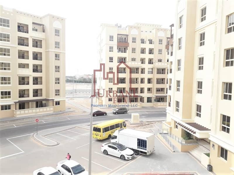 Available 3BR+M in Baniyas w/ 2 balconies