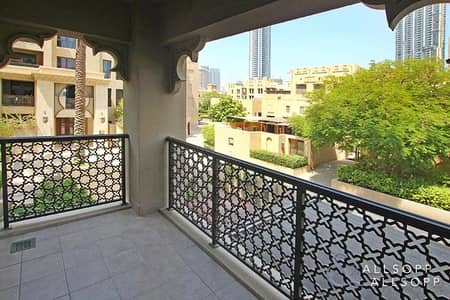 2 Bedroom Apartment for Sale in Old Town, Dubai - Large 2 Bed Plus Study | Vacant On Transfer 2 Bedroom Apartment for Sale in Old Town, Dubai - Large 2 Bed Plus Study | Vacant On Transfer