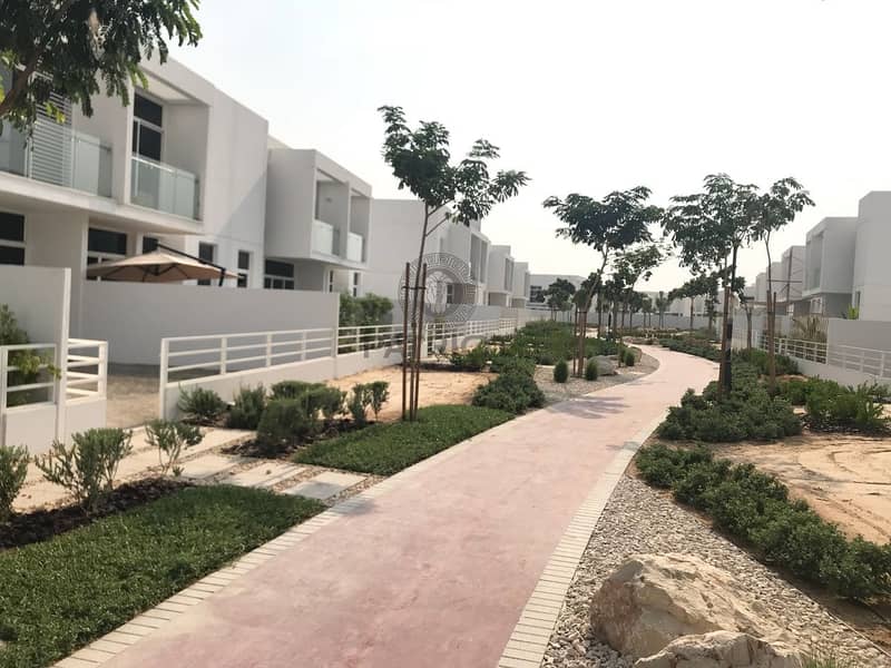 3BHK + Maids | Back to Back | Close to Pool Park 3BHK + Maids | Back to Back | Close to Pool Park