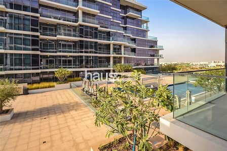 Spacious One Bed | Open Plan | Pool View | Spacious One Bed | Open Plan | Pool View |