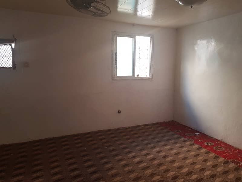 5 bedroom Villa for rent Al sabkha area Sharjah