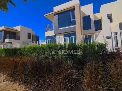 Single Row | Premium Buy | 4 Bedrooms | Single Row | Premium Buy | 4 Bedrooms |