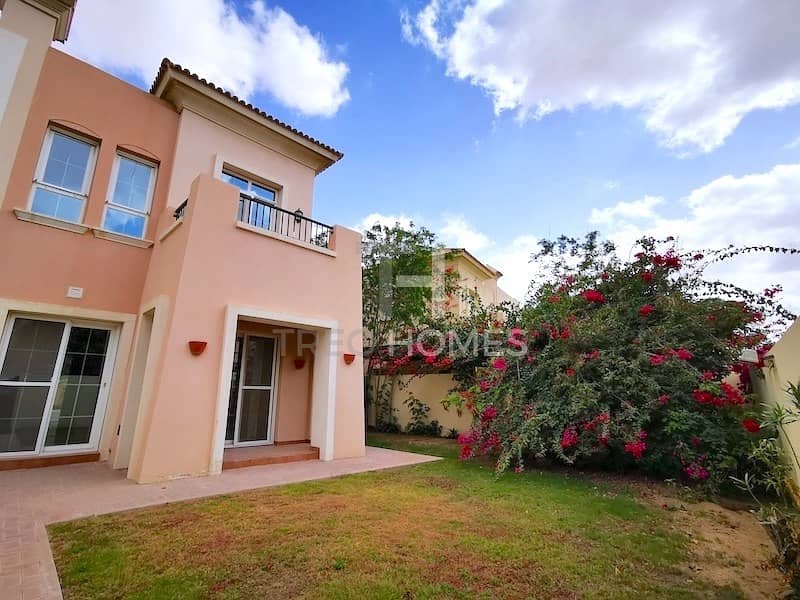 Available Now | Landscaped | 2Beds+Study