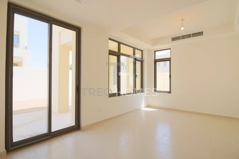 Brand new 3 Bed in private cluster