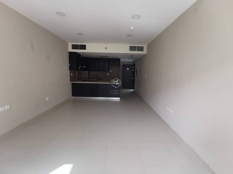 Spacious Apartment with 12 Cheques Payment Facility