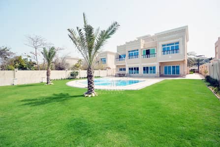 Best Price | Massive Garden | Private Pool & Jacuzzi Best Price | Massive Garden | Private Pool & Jacuzzi