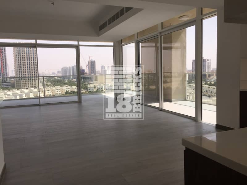 180 Degree Layout l Best Views l Storage 180 Degree Layout l Best Views l Storage