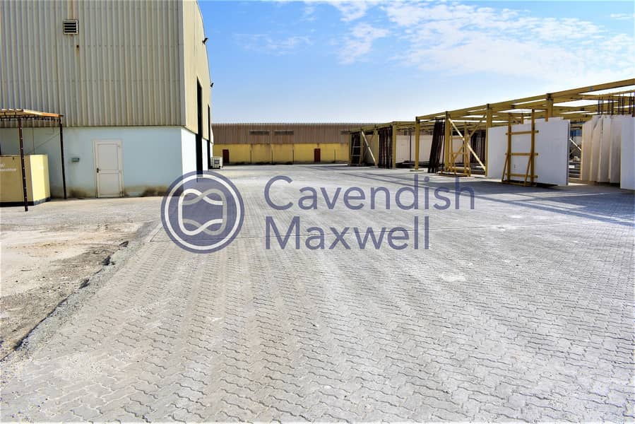 9 Columnless Warehouse | Large Plot | Fitted Office