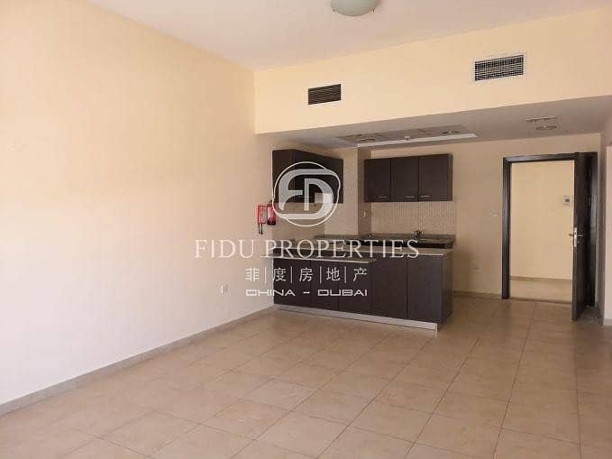 Cozy Apartment | Vacant on transfer | Hot deal Cozy Apartment | Vacant on transfer | Hot deal