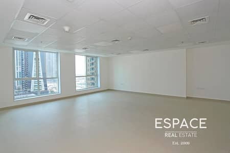Vacant | Easy to View | Chiller Free Vacant | Easy to View | Chiller Free