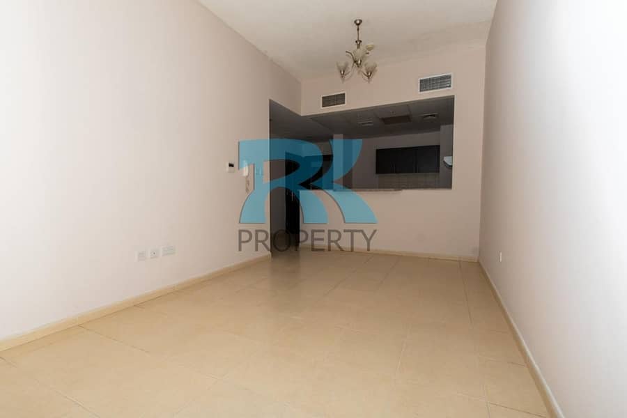 LARGE 2 BEDROOM WITH BALCONY