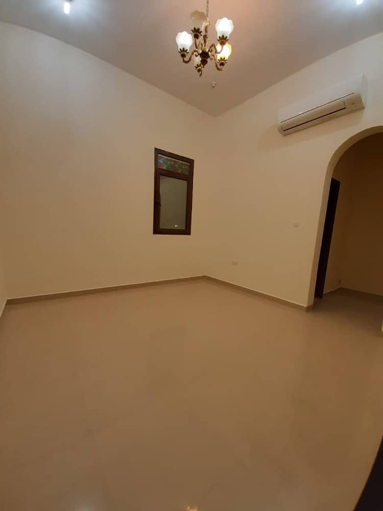 Very nice three bedroom+ hall in Shakhbout city for rent-good space- good location- four bathroom-