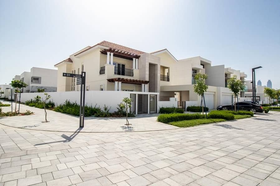 Excellent location - Brand New - 4 Bedroom Type Mediterranean Excellent location - Brand New - 4 Bedroom Type Mediterranean