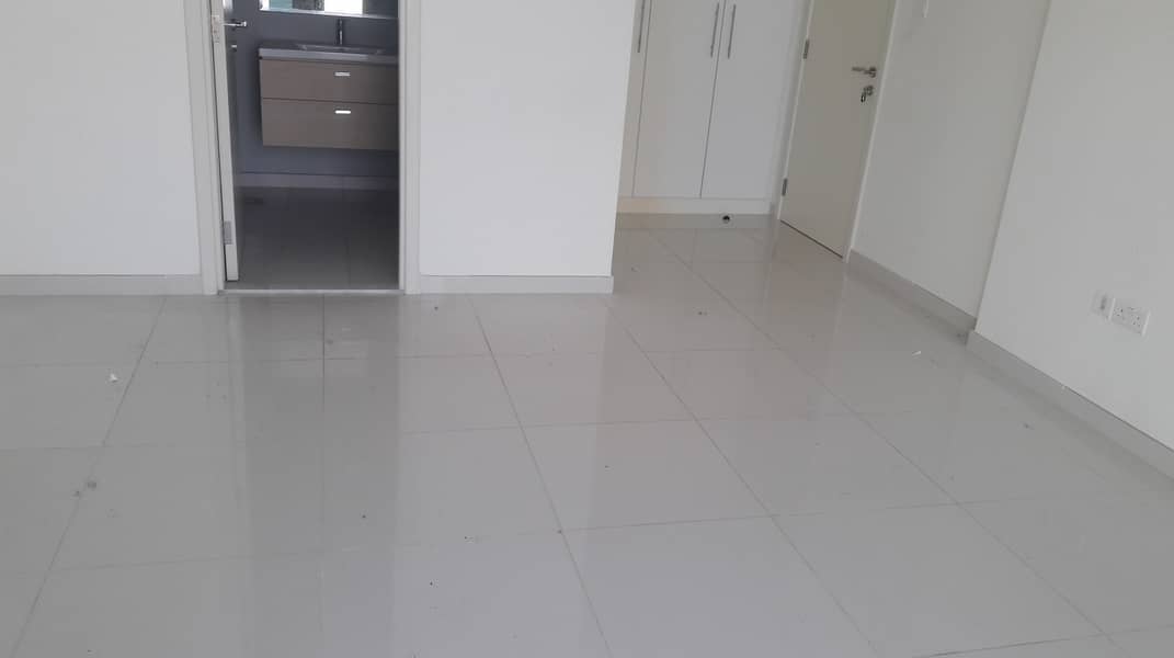 Spacious 1 Bedroom in Golf Panorama A Damac Hills Spacious 1 Bedroom in Golf Panorama A Damac Hills