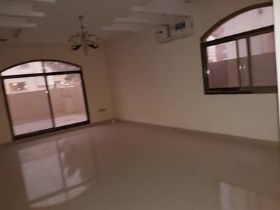 6 bedroom villa for rent in al Rawda 2 6 bedroom villa for rent in al Rawda 2