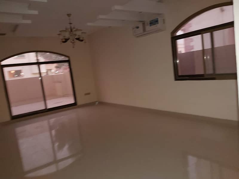 6 bedroom villa for rent in al Rawda 2 6 bedroom villa for rent in al Rawda 2