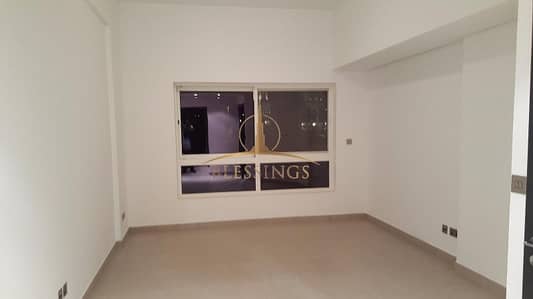 Lake View | Unfurnished | 2BR Duplex Lake View | Unfurnished | 2BR Duplex