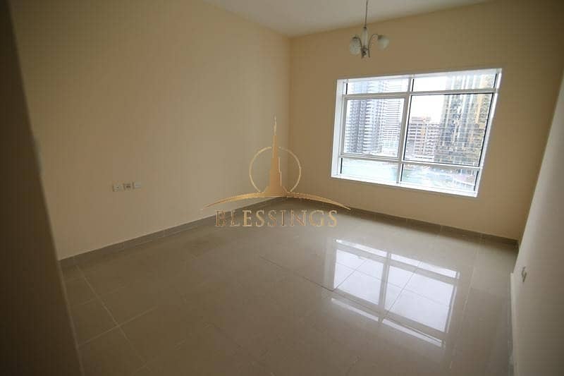 Unfurnished | Lake View | Near Metro Unfurnished | Lake View | Near Metro