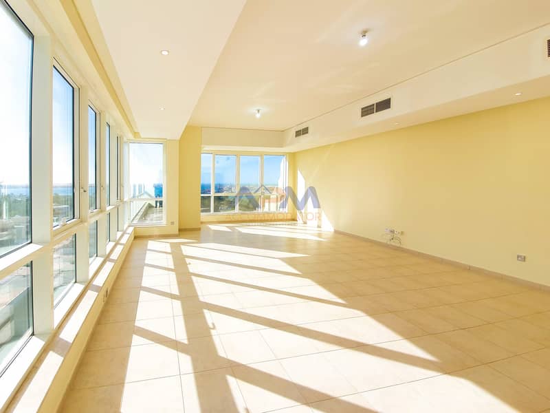 Sea View ! Huge 3 Bed Apartment with Maid. Sea View ! Huge 3 Bed Apartment with Maid.
