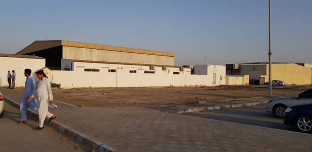 ارض صناعية في مصفح 450000 درهم - 4541726 ارض صناعية في مصفح 450000 درهم - 4541726