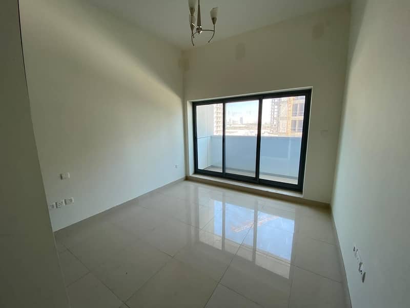 شقة في مدينة دبي الرياضية 1 غرفة 42000 درهم - 4542091