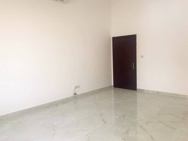 Квартира в Аль Мушриф, 38000 AED - 4516048
