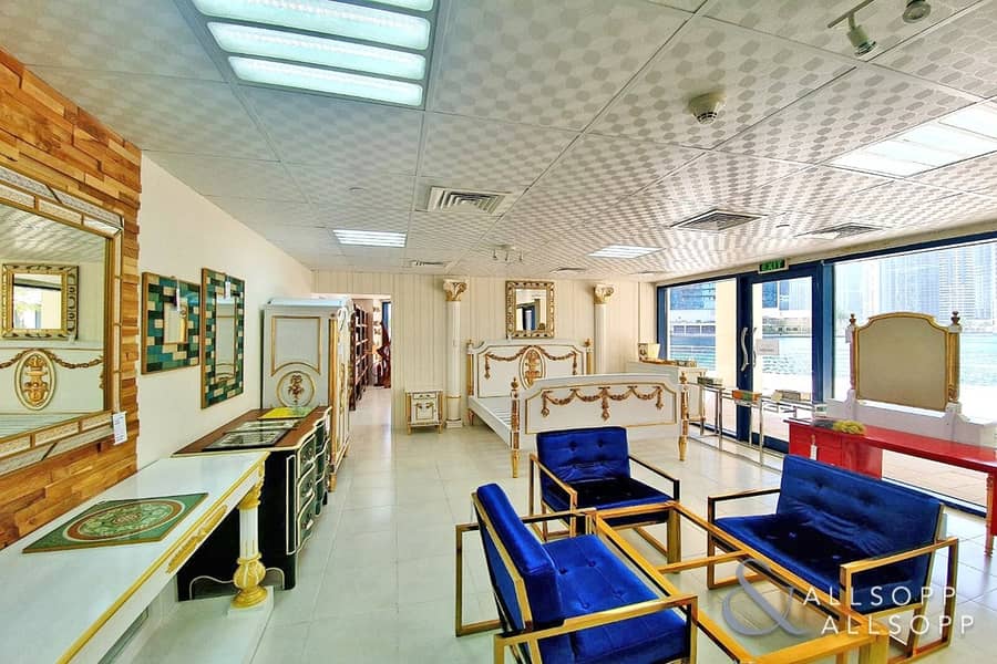 Fully Fitted | Corner Unit | Stunning Lake Views<BR/> Fully Fitted | Corner Unit | Stunning Lake Views<BR/>