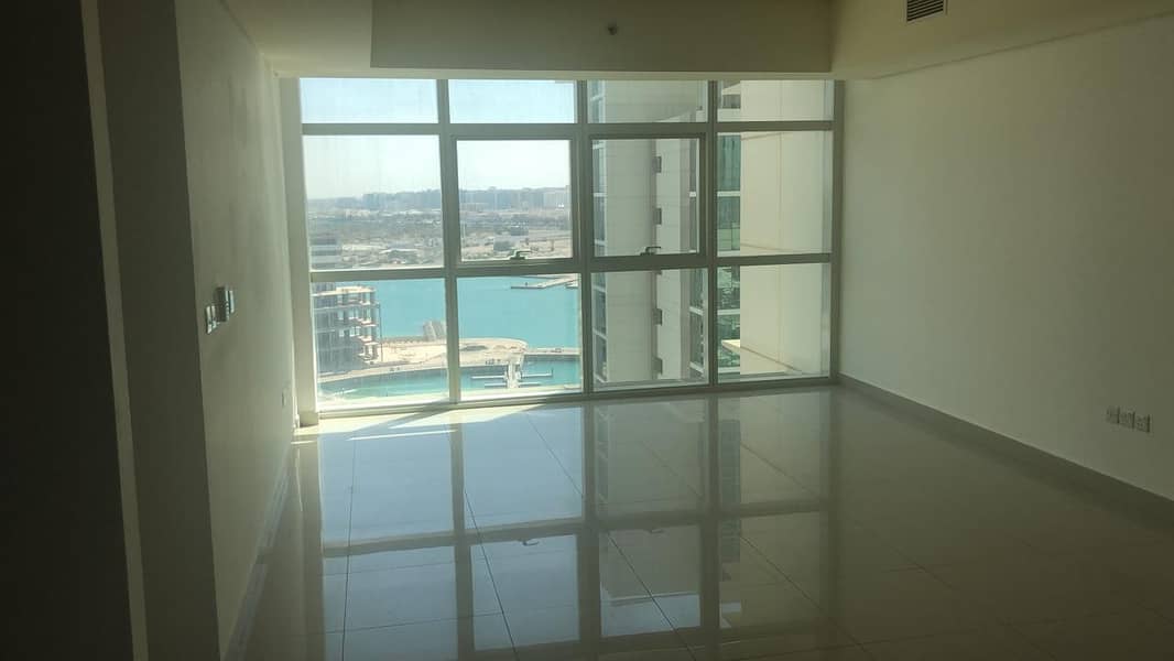 Amazingly Spacious one bedroom Apartment with nice sea view in REEM ISLAND ( ABU DHABI )