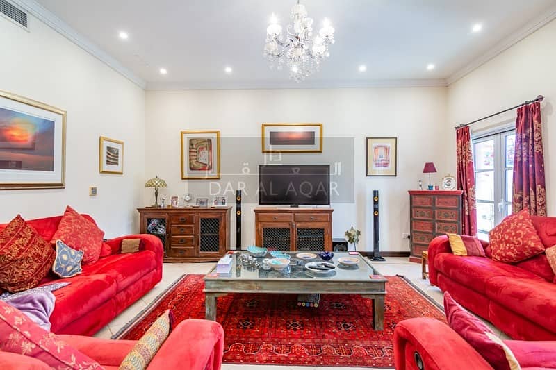 Well Maintained 4BR w/ Study on Great Location Well Maintained 4BR w/ Study on Great Location