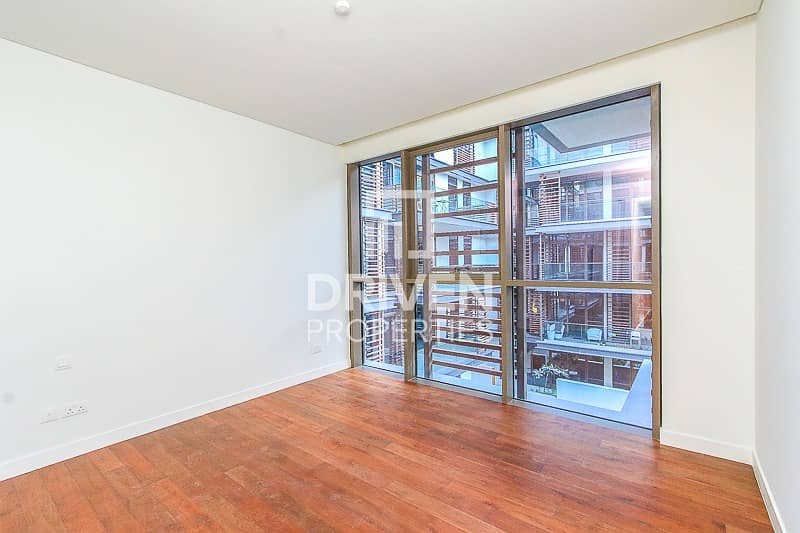 6 Pool View | High floor | Lovely apartment