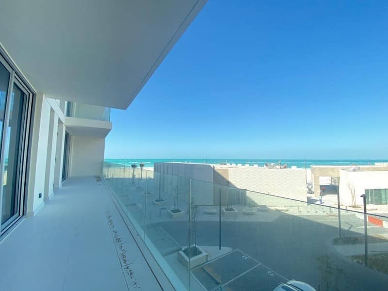 2 Bed Apartment with Magnificent View of the Beach