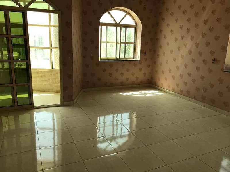 For rent villa in Al Rawda close to the neighbor street and near services and near the street on the neighbor