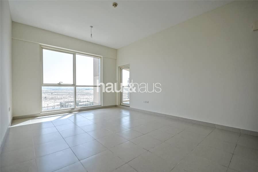 Vacant | Large unit | Private Terrace | The Views