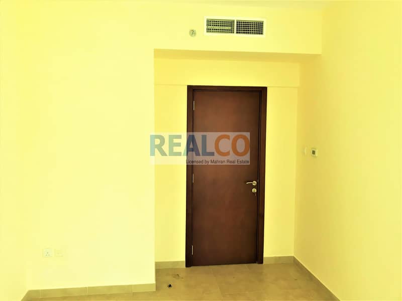 HOT BUY!! 1 Bedroom in Ready tower AED 425
