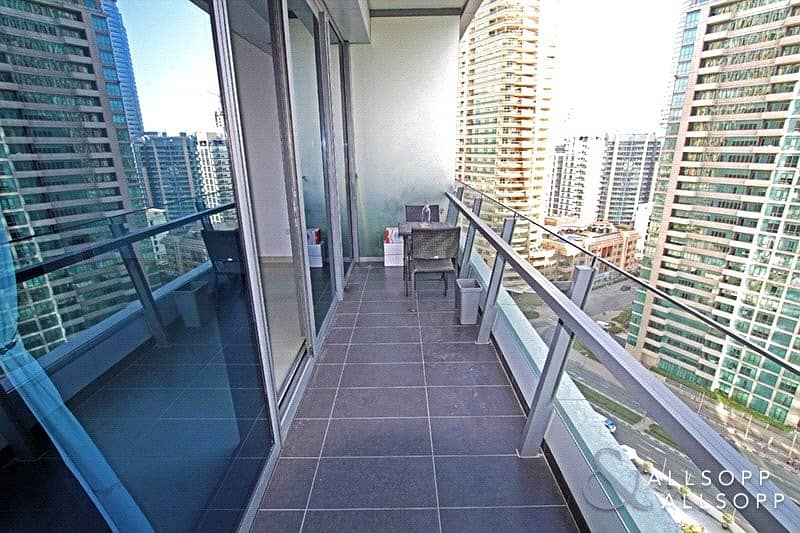 8 Studio | Marina Views | Balcony | Modern
