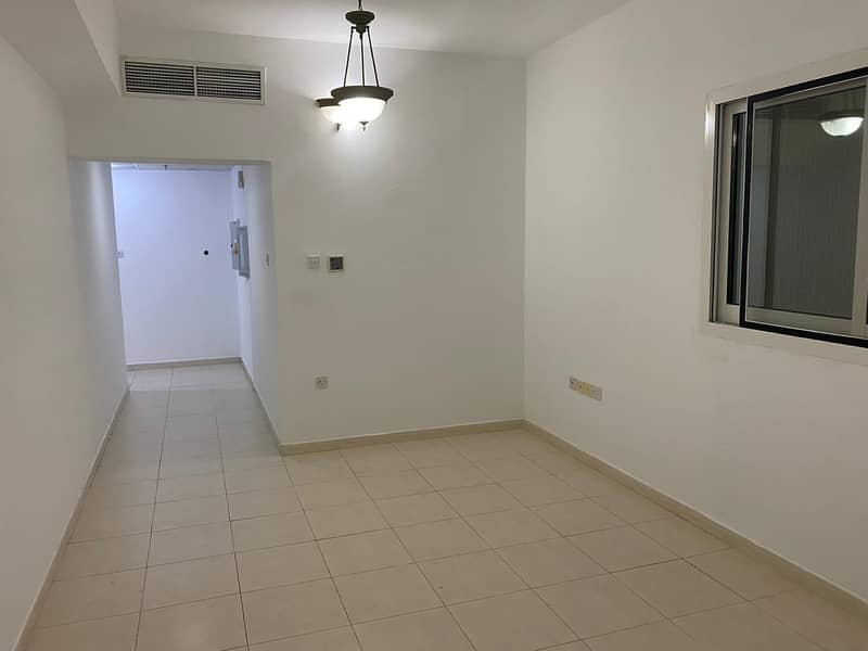 شقة في الرقة،ديرة 1 غرفة 40000 درهم - 4544744