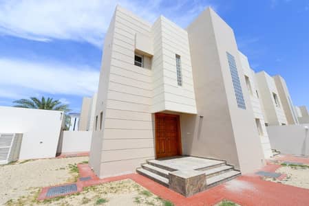 Desirable Large Corner Villa|One Month Free|Multiple Cheqs Desirable Large Corner Villa|One Month Free|Multiple Cheqs