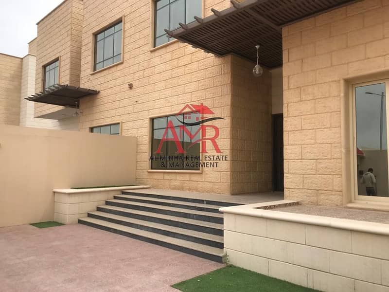 Triplex Villa | No Tenancy | Shaded Parking | Wardrobes Triplex Villa | No Tenancy | Shaded Parking | Wardrobes