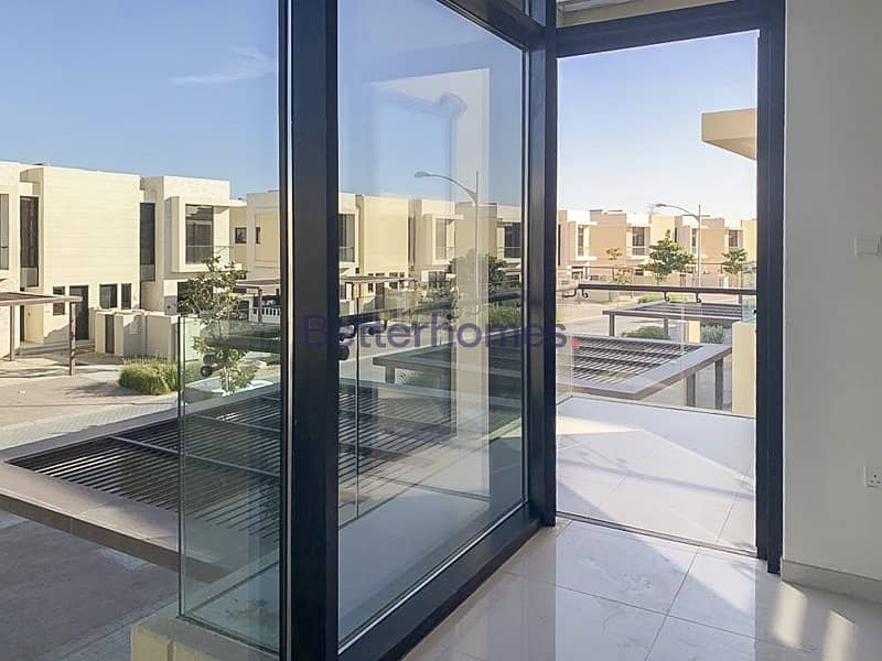Brand new | 3 Bed + Maid| THM just handed over Brand new | 3 Bed + Maid| THM just handed over