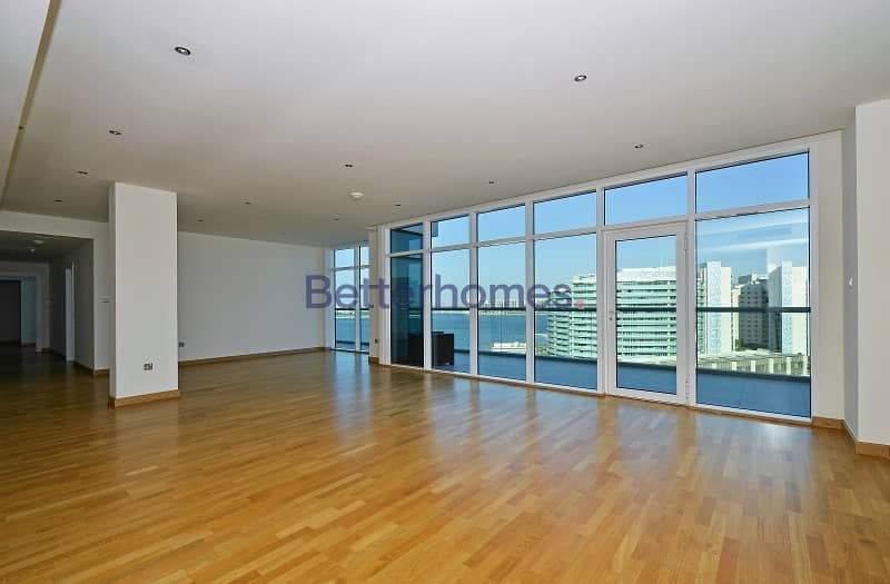 Spacious 2 Bed with Canal and Sea view Al-Barza Spacious 2 Bed with Canal and Sea view Al-Barza