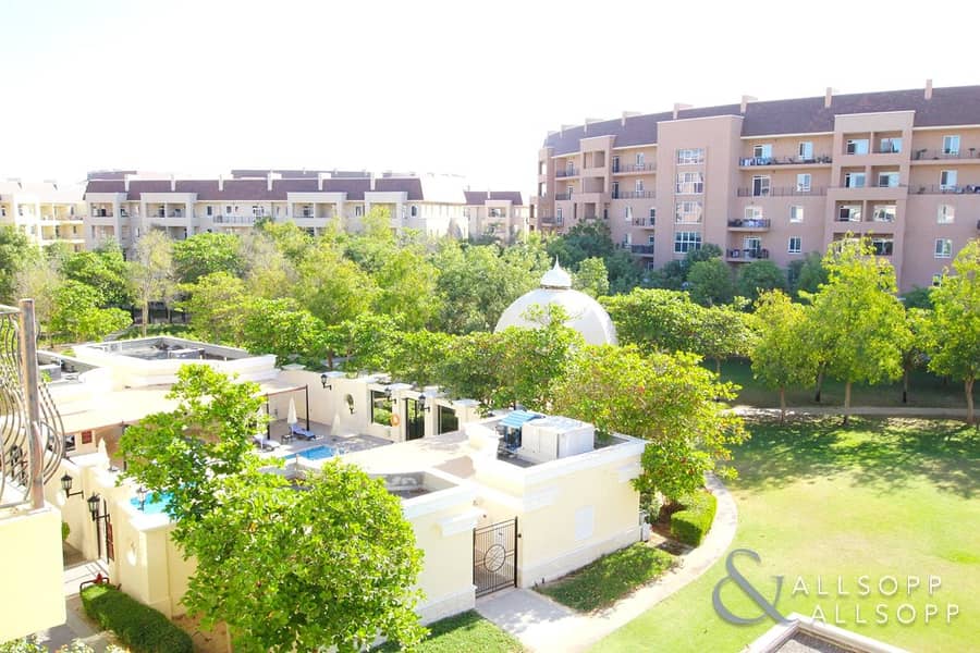 Three Bed | Upgraded Flooring |Pool View Three Bed | Upgraded Flooring |Pool View